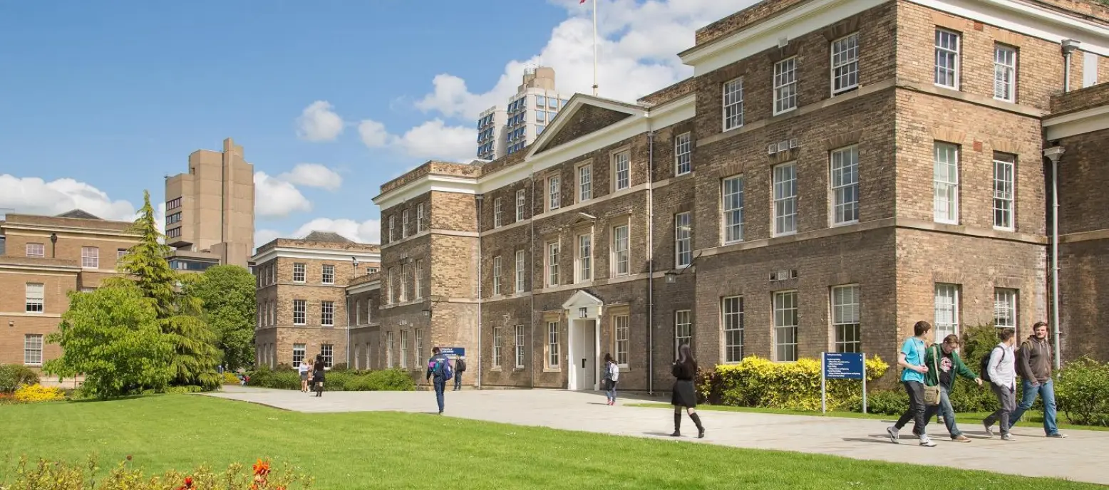 Best Student Areas in Leicester: De Montfort vs University of Leicester